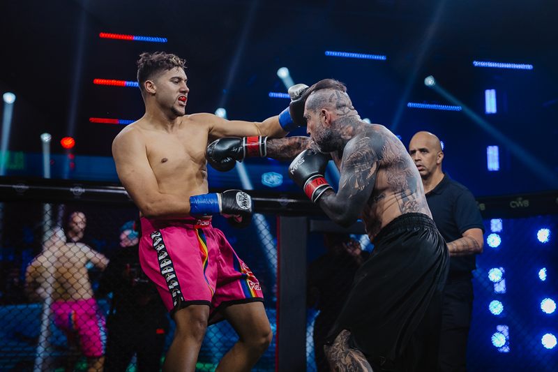 Boxe com influenciadores na Liga Monstro Combate