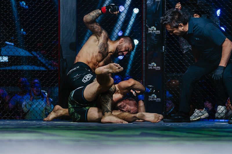 MMA Profissional na Liga Monstro Combate